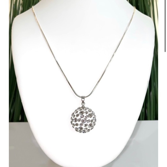 Crystal Lucite pendant transparent necklace with 18” sterling silver chain, new - Picture 8 of 11